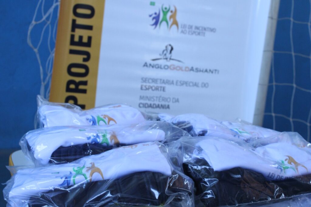 Instituto Mais Ação - Entrega de uniformes em Nova Lima - uniformes