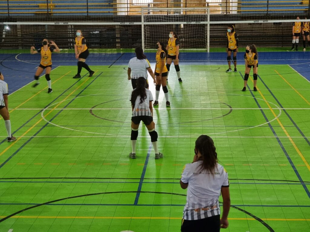 Instituto Mais Ação- Amistoso de voleibol em Caeté - foto durante o jogo
